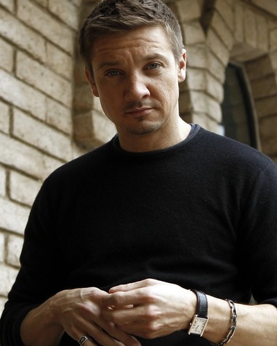 Jeremy renner photo 8x10 - renner,